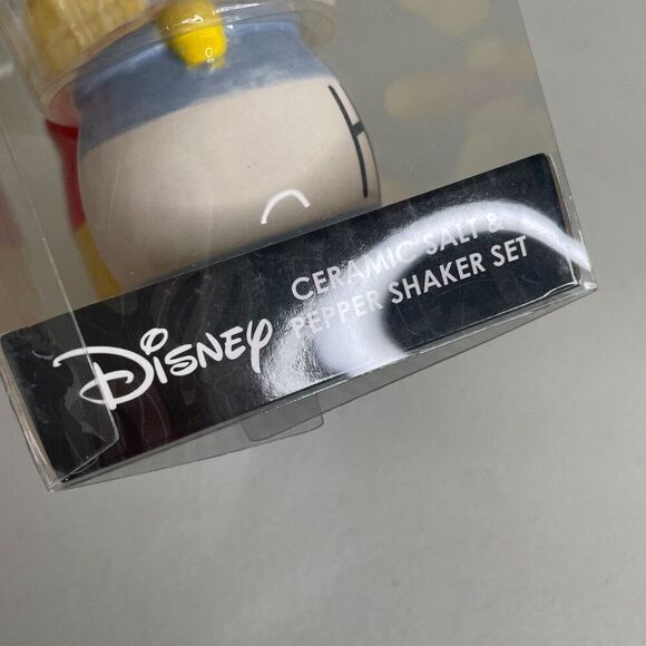 Winnie The Pooh Salt Pepper Shaker Set Ceramic Disney Hunny Pot Silver Buffalo - Picture 3 of 5